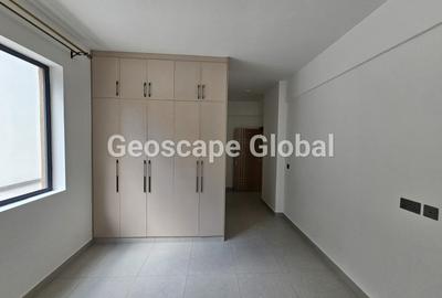 3 Bed Apartment with En Suite in Brookside - 4