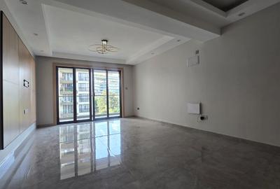 2 Bed Apartment with En Suite in Riverside