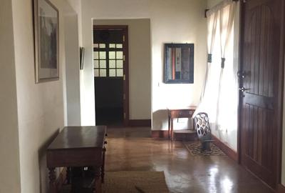 4 Bed House with En Suite in Runda