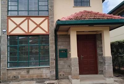 4 Bed Townhouse with En Suite in Embakasi