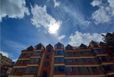 2 Bed Apartment with En Suite in Lavington