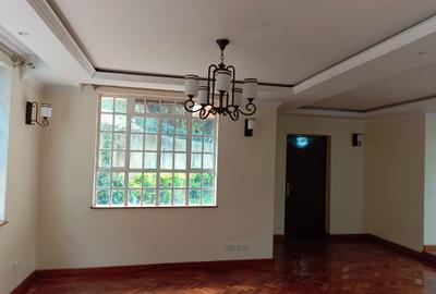6 Bed Villa with En Suite in Lavington