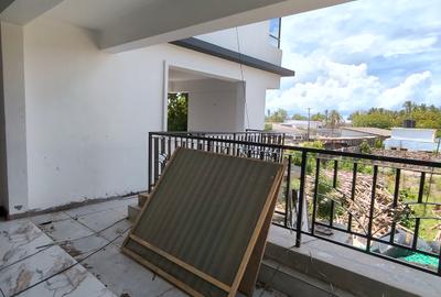 Serviced 3 Bed Apartment with En Suite at Serena Road - 3