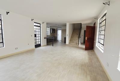 4 Bed Townhouse with En Suite in Mombasa Road - 4