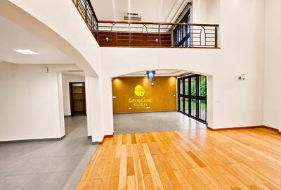 5 Bed House with En Suite in Lavington - 4