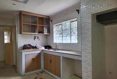 4 Bed House with En Suite in Karen - 3
