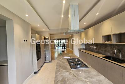 3 Bed Apartment with En Suite in Runda - 4
