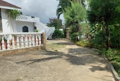 3 Bed House with En Suite in Nyali Area - 2