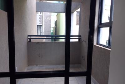 2 Bed Apartment with En Suite in Westlands Area - 4