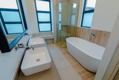 3 Bed Villa with En Suite at Tilisi Views