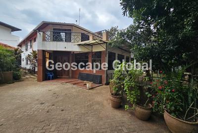 Commercial Property with Parking in Lavington - 4