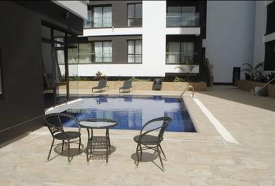 1 Bed Apartment with En Suite at Lavington - 2