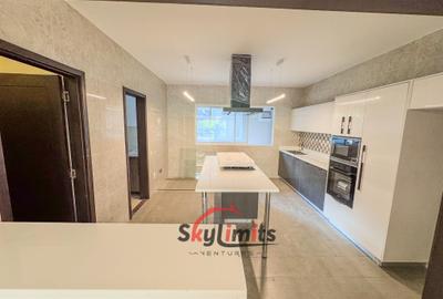 3 Bed Apartment with En Suite at Riverside Drive