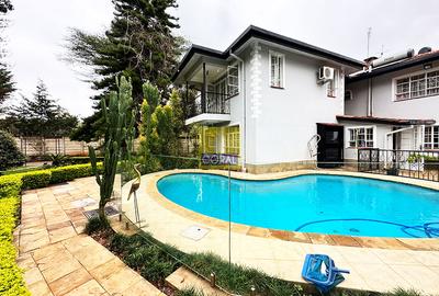 5 Bed House in Nyari