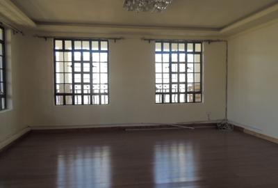 4 Bed Townhouse with En Suite at Chuna - 3