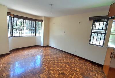 4 Bed Townhouse with En Suite in Lavington - 4