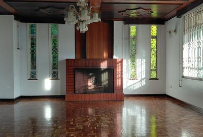 4 Bed House with En Suite in Runda - 4