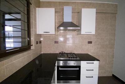 Serviced 3 Bed Apartment with En Suite in Parklands