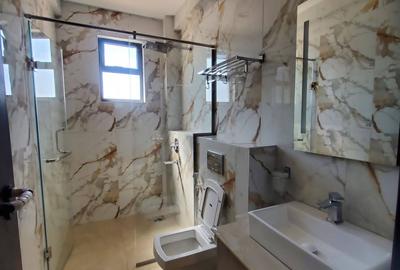 2 Bed Apartment with En Suite at Brookside Grove - 4