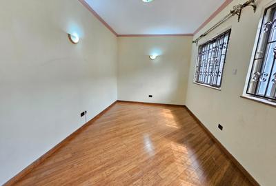 5 Bed Townhouse with En Suite in Westlands Area - 3
