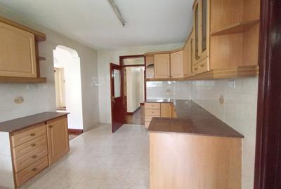 4 Bed Townhouse with En Suite at Eldama Ravine Rd - 4