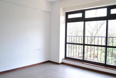 2 Bed Apartment with En Suite in Riverside - 4