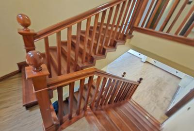 5 Bed Townhouse with En Suite in Lavington - 3