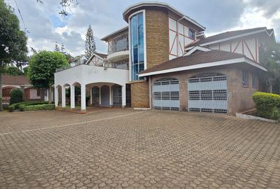 5 Bed House with En Suite at Eliud Mathu