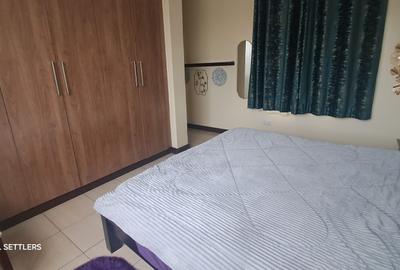 Serviced 2 Bed Apartment with En Suite at Brookside Gardens
