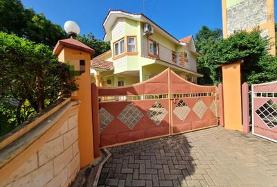 4 Bed House with En Suite in Nyali Area