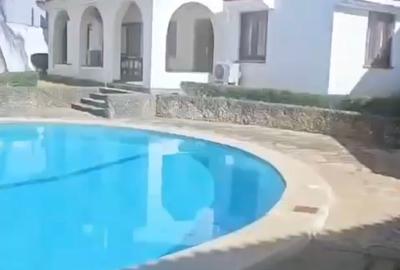 3 Bed Villa with En Suite at Nyali