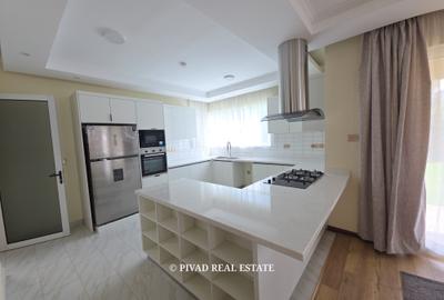 4 Bed House with Garden in Runda - 4