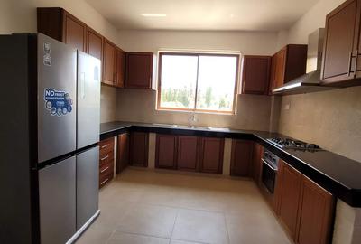 3 Bed Apartment with En Suite in Nyali Area