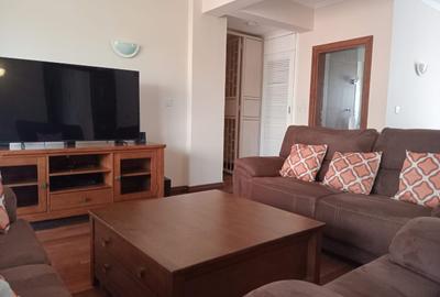 Serviced 2 Bed Apartment with En Suite in Upper Hill