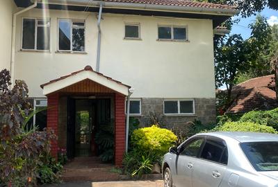 4 Bed Townhouse with En Suite at Convent Drive