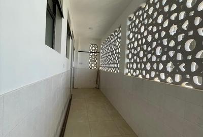 Serviced 4 Bed Apartment with En Suite in Nyali Area - 2
