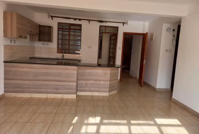 2 Bed Apartment with En Suite in Naivasha Road