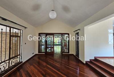 5 Bed House with En Suite in Runda - 4