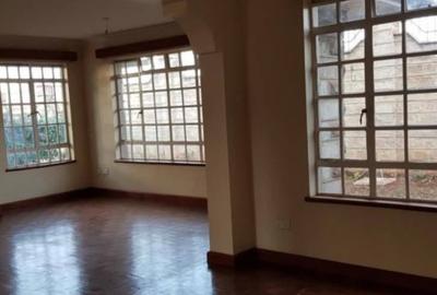 4 Bed Townhouse with En Suite in Runda - 3