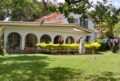 4 Bed House with En Suite in Muthaiga