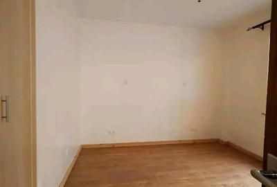 2 Bed Apartment with Borehole in Kileleshwa