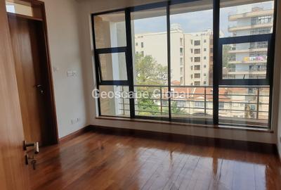 4 Bed Apartment with En Suite in Westlands Area
