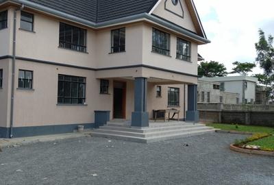 5 Bed House with En Suite at Garden Estate