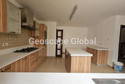 5 Bed Townhouse with En Suite in Kileleshwa
