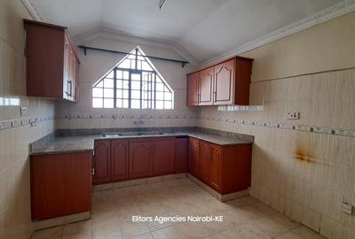 2 Bed Apartment with En Suite at School Line