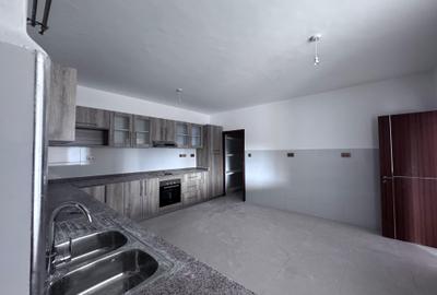 3 Bed Apartment with En Suite in Westlands Area - 3