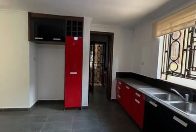 5 Bed Townhouse with En Suite at Lavington Green - 4