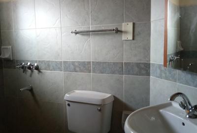 4 Bed Townhouse with En Suite in Spring Valley