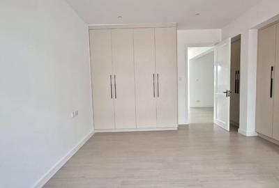 4 Bed Townhouse with En Suite in Westlands Area - 3