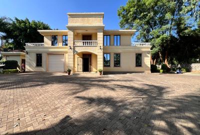 5 Bed House with Swimming Pool in Gigiri